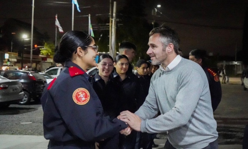 El intendente Federico Achával homenajeó a los Bomberos Voluntarios en su día