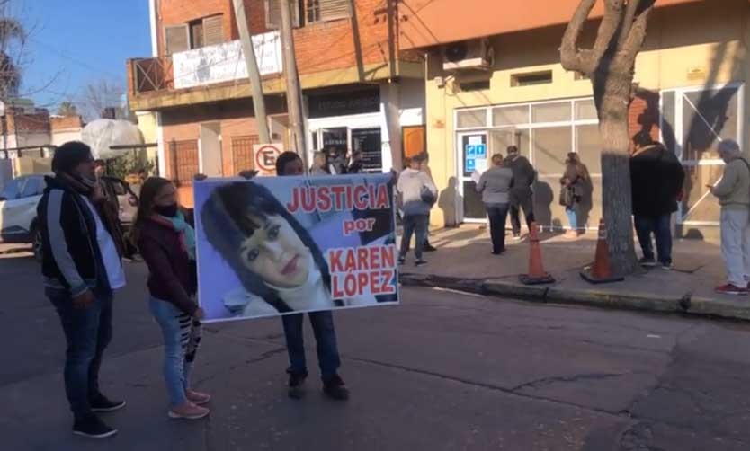 Con una manifestación, exigieron justicia por el femicidio de Karen López