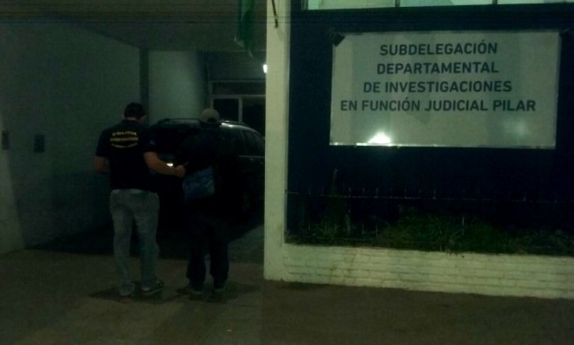 Un hombre quedó detenido acusado de haber violado a dos de sus hijas