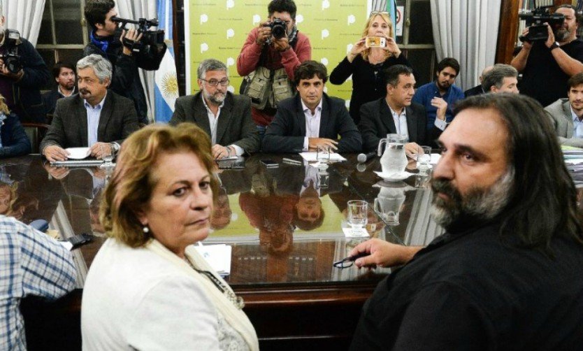 En medio de la discusión paritaria; el Gobierno y docentes se vuelven a reunir