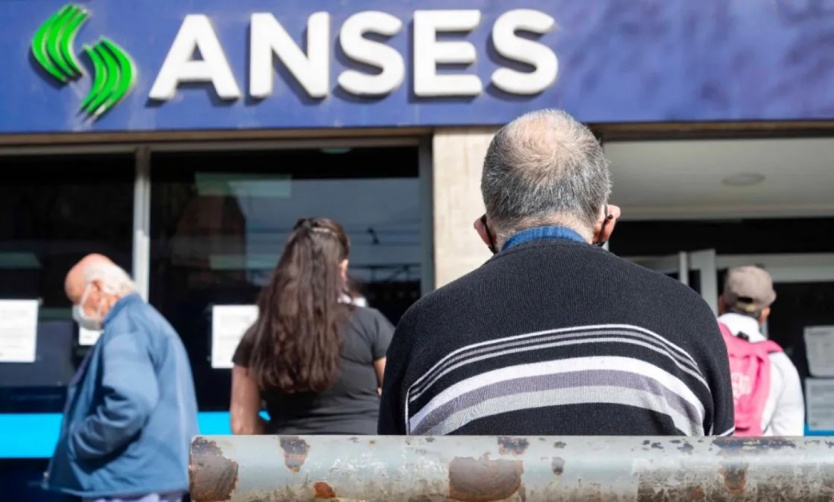 Reglamentan el bono de hasta $15.000 para jubilados y pensionados: quiénes lo cobrarán