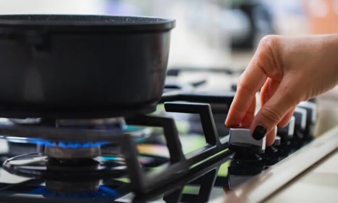 Santilli dice que no todos los municipios perderán la Zona Fría, pero el Presupuesto lo desmiente